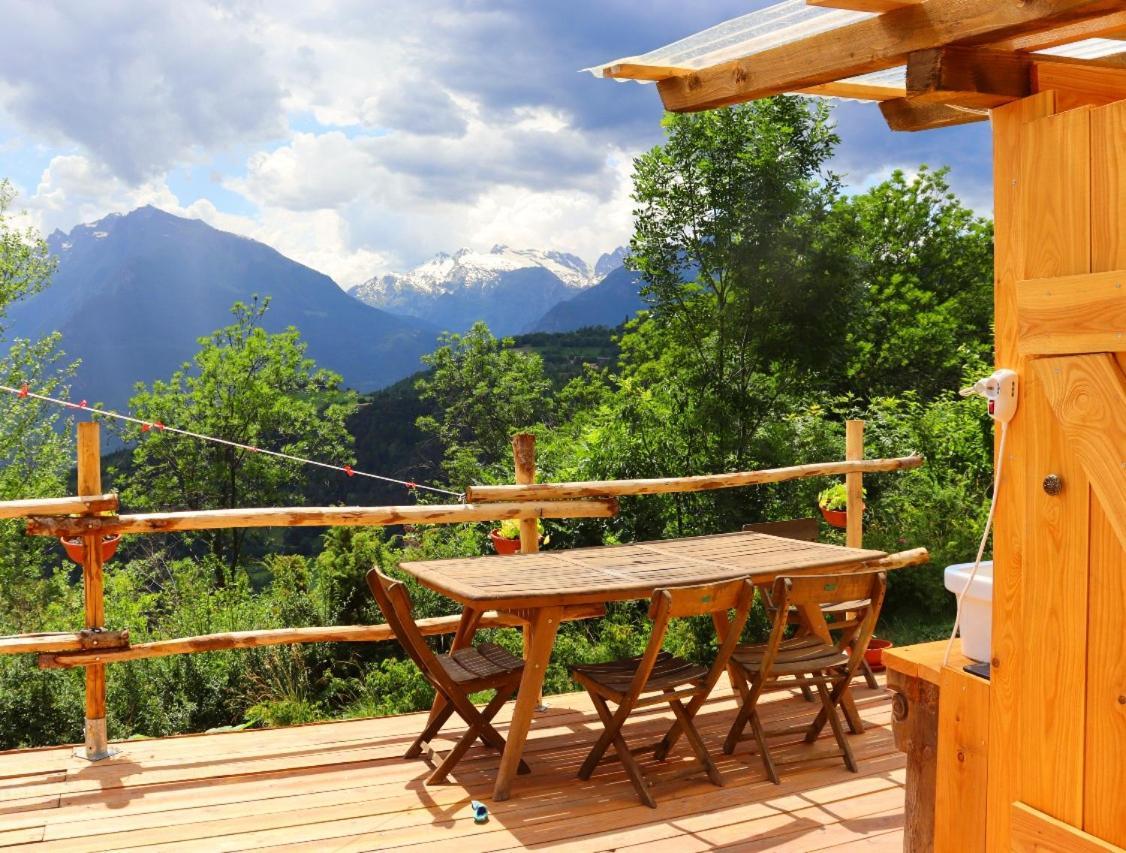 Hotel Glamping La Cascina D'Orleans Saint-Pierre Esterno foto